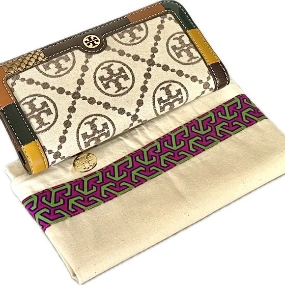 Tory Burch 𝐵𝑜𝘩𝑒𝑚𝑖𝑎𝑚 𝑇 𝑀𝑜𝑛𝑜𝑔𝑟𝑎𝑚 Snap Wallet